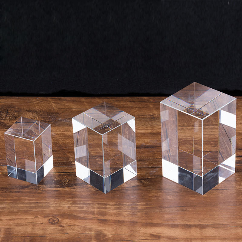 Kryształowa kostka xTool Optic – Paper Weight Crystal recenzja i cena