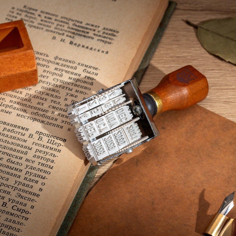 Drewniany stempel datownik z r – Rubber Date Stamp recenzja i cena
